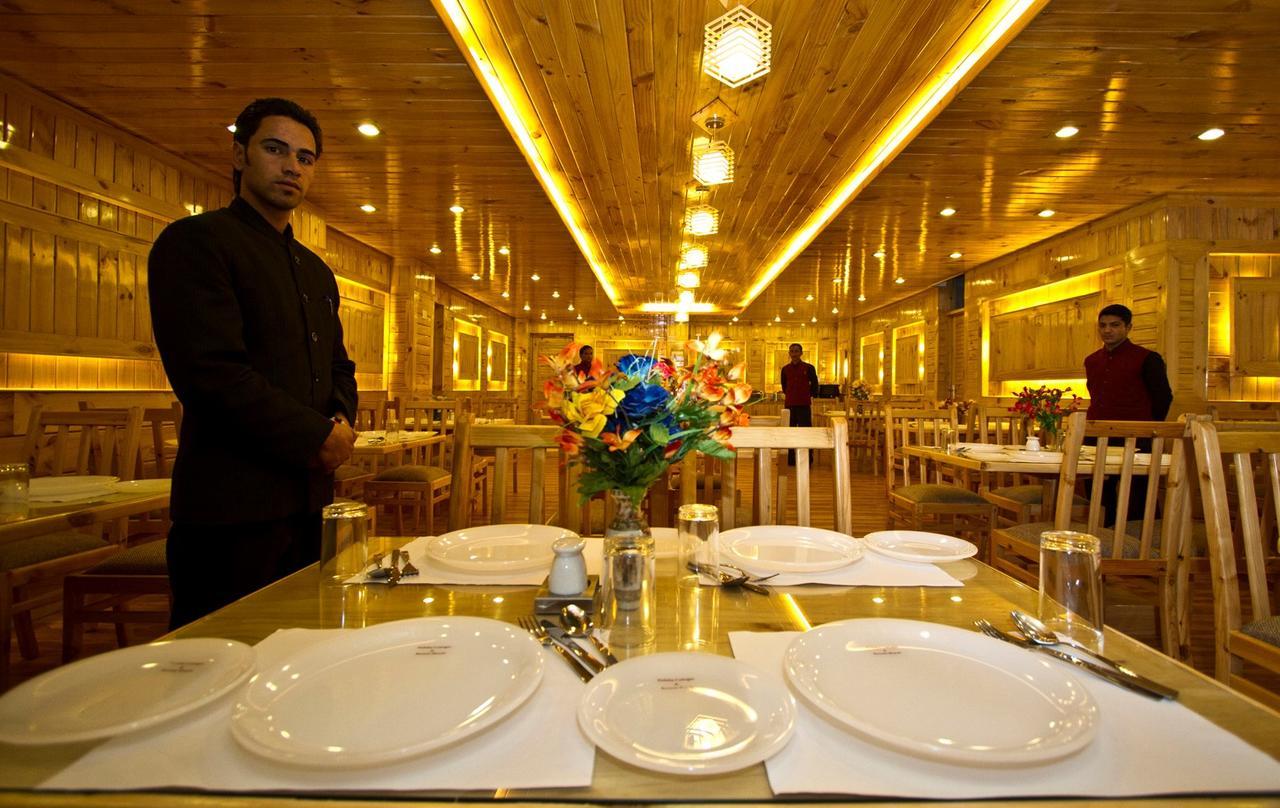 Holiday Bnb Manali Zewnętrze zdjęcie
